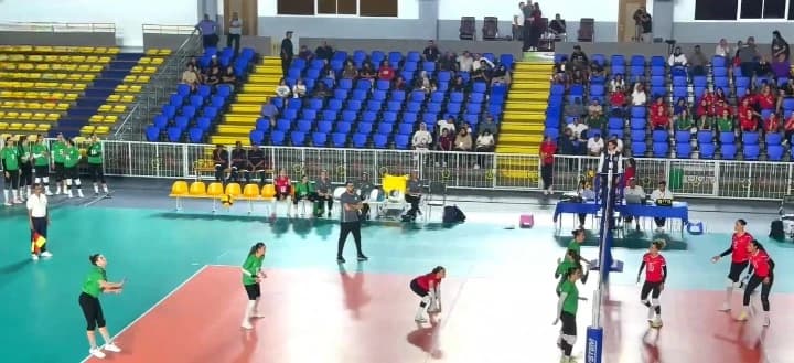 المنتخب الجزائري يفوز على