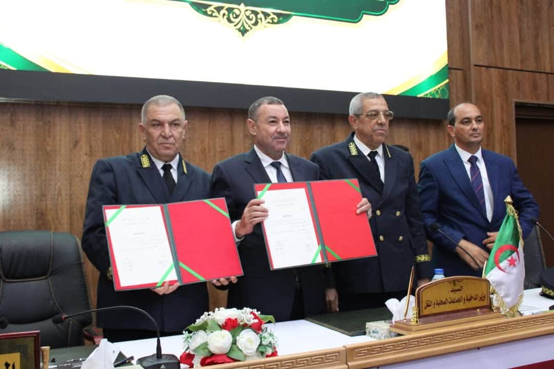 وزير الداخلية يشرف على تنصيب عمراني عطال واليا لولاية بوسعادة
