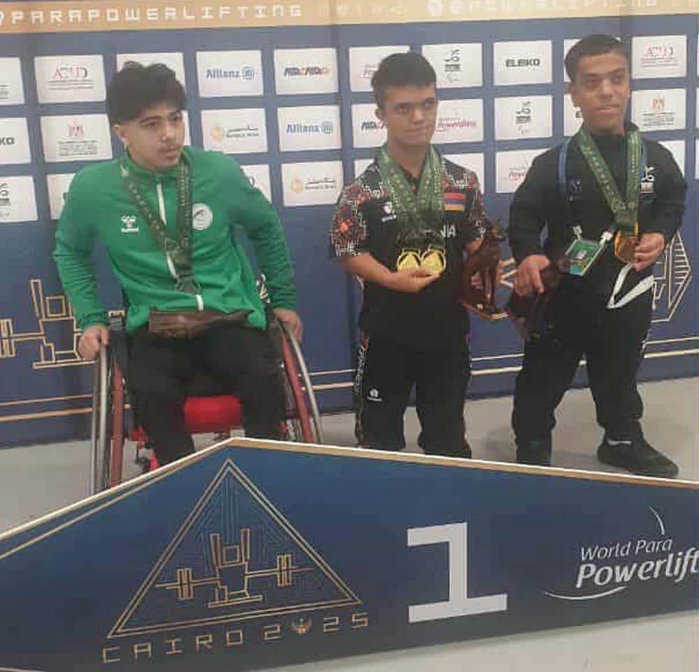 ميدالية فضية للجزائري شمس الدين بودراع بالقاهرة