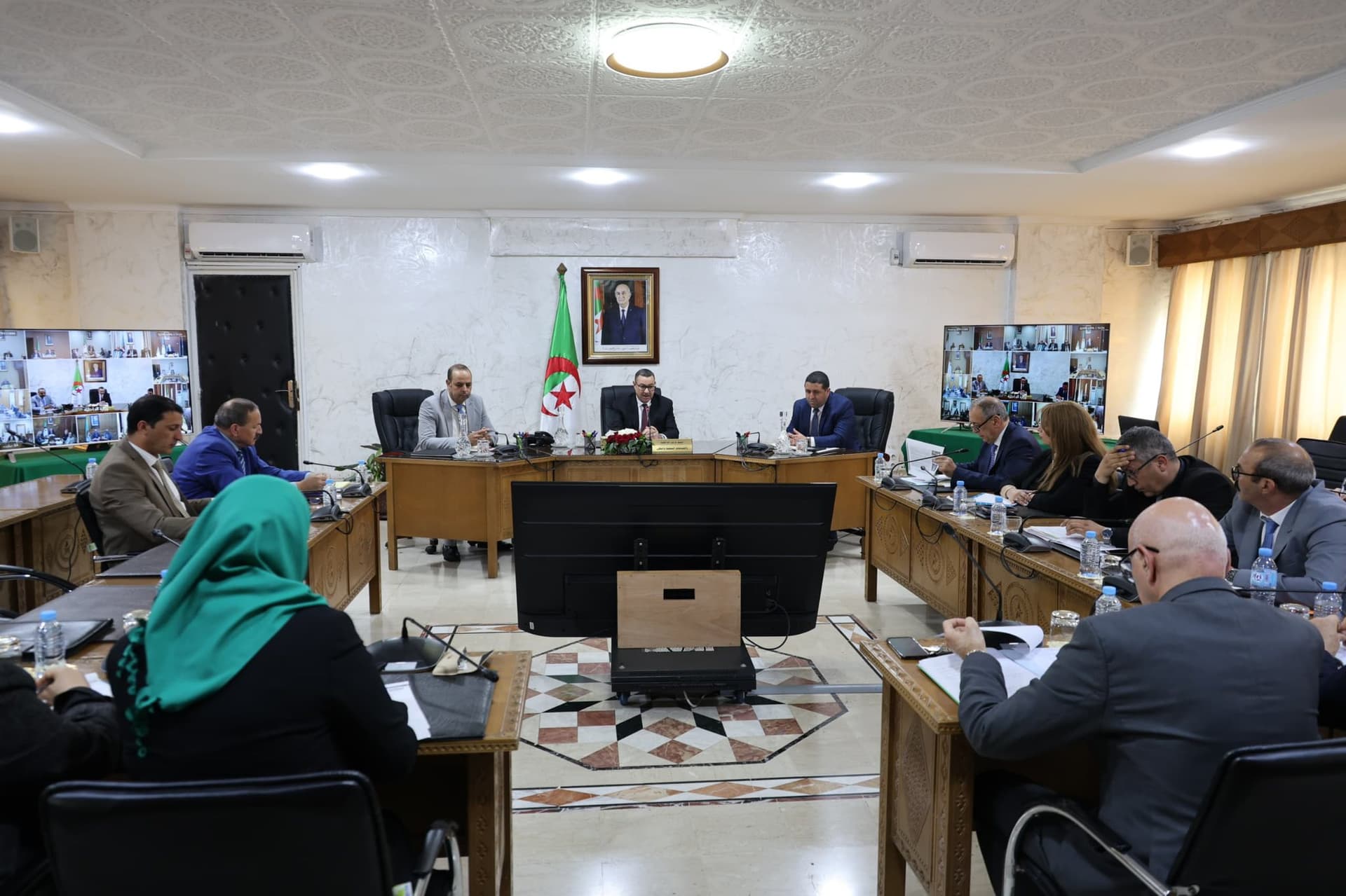 السيد سعيود يترأس اجتماعا تنسيقيا لمتابعة تقدم عملية تنصيب الولايات المستحدثة