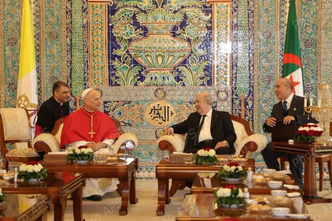 التزام بدعم وتعزيز قيم الحوار والسلام والتعايش