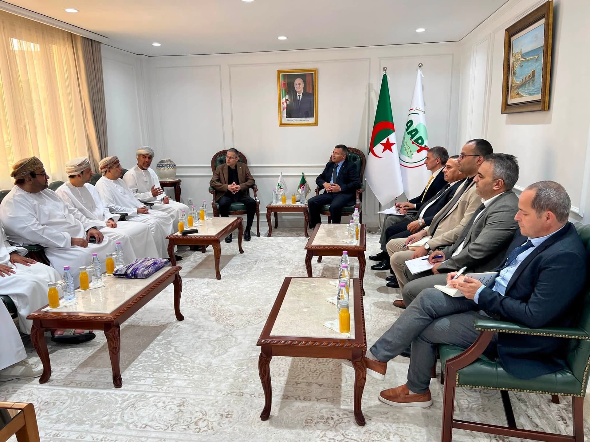 ركاش يبحث مع وفد أعمال عماني فرص الاستثمار في الرقمنة والذكاء الاصطناعي