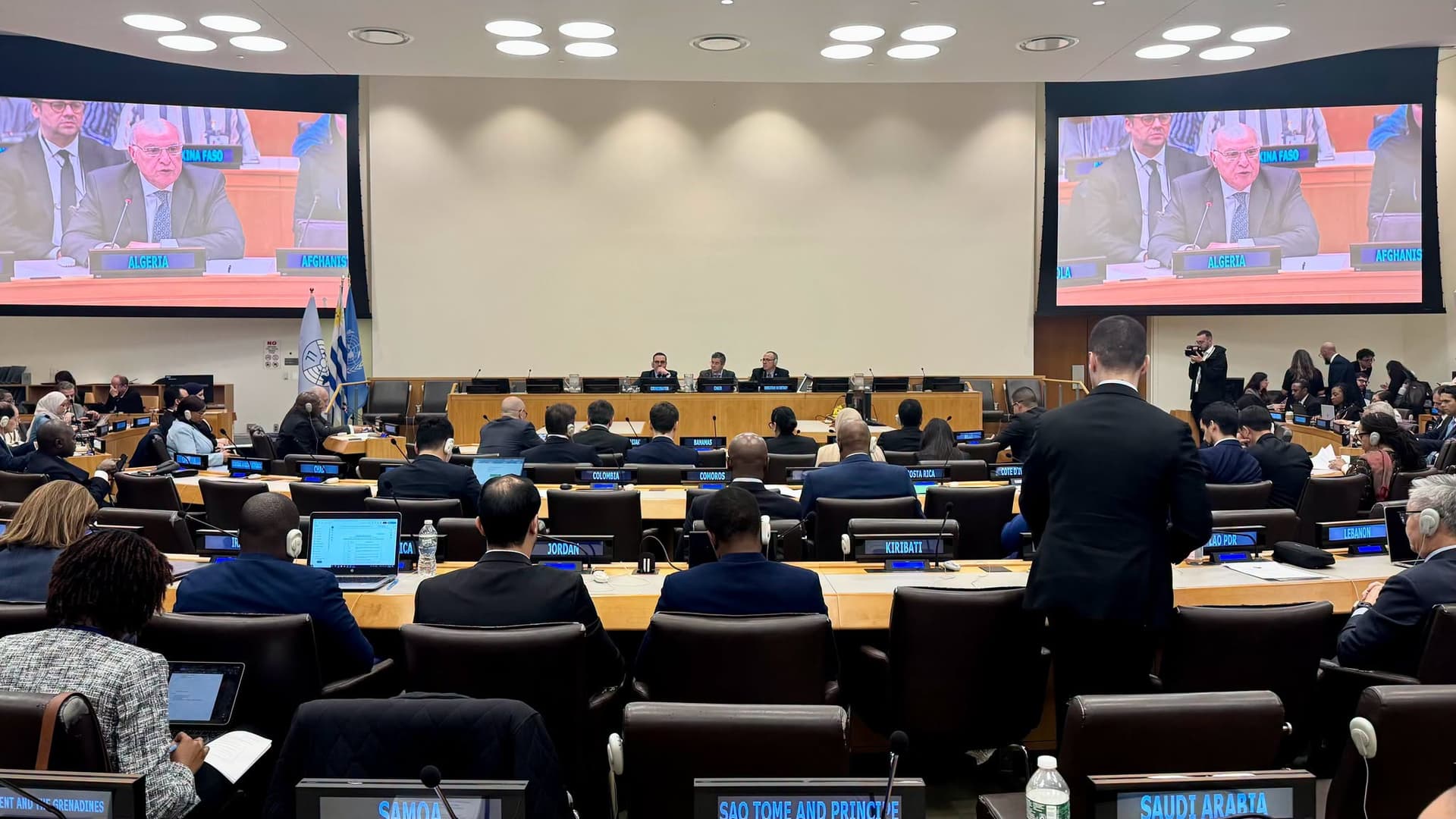 APS