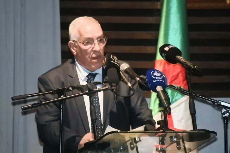 تاشريفت يشرف على ندوة تاريخية مخلدة للذكرى الـ64 لعيد الاستقلال