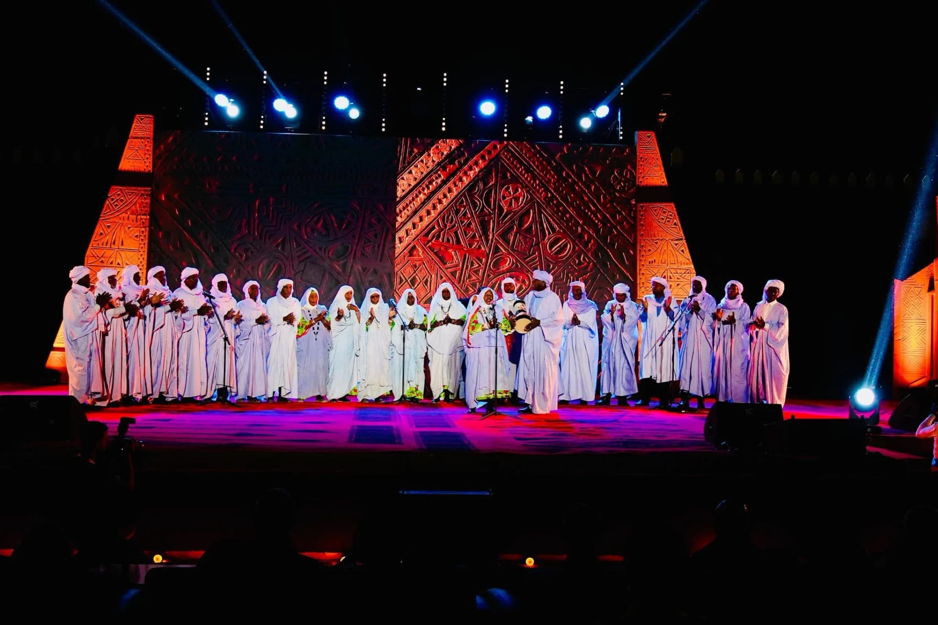 السيدة بن دودة تشرف على افتتاح المهرجان الدولي للفيلم القصير