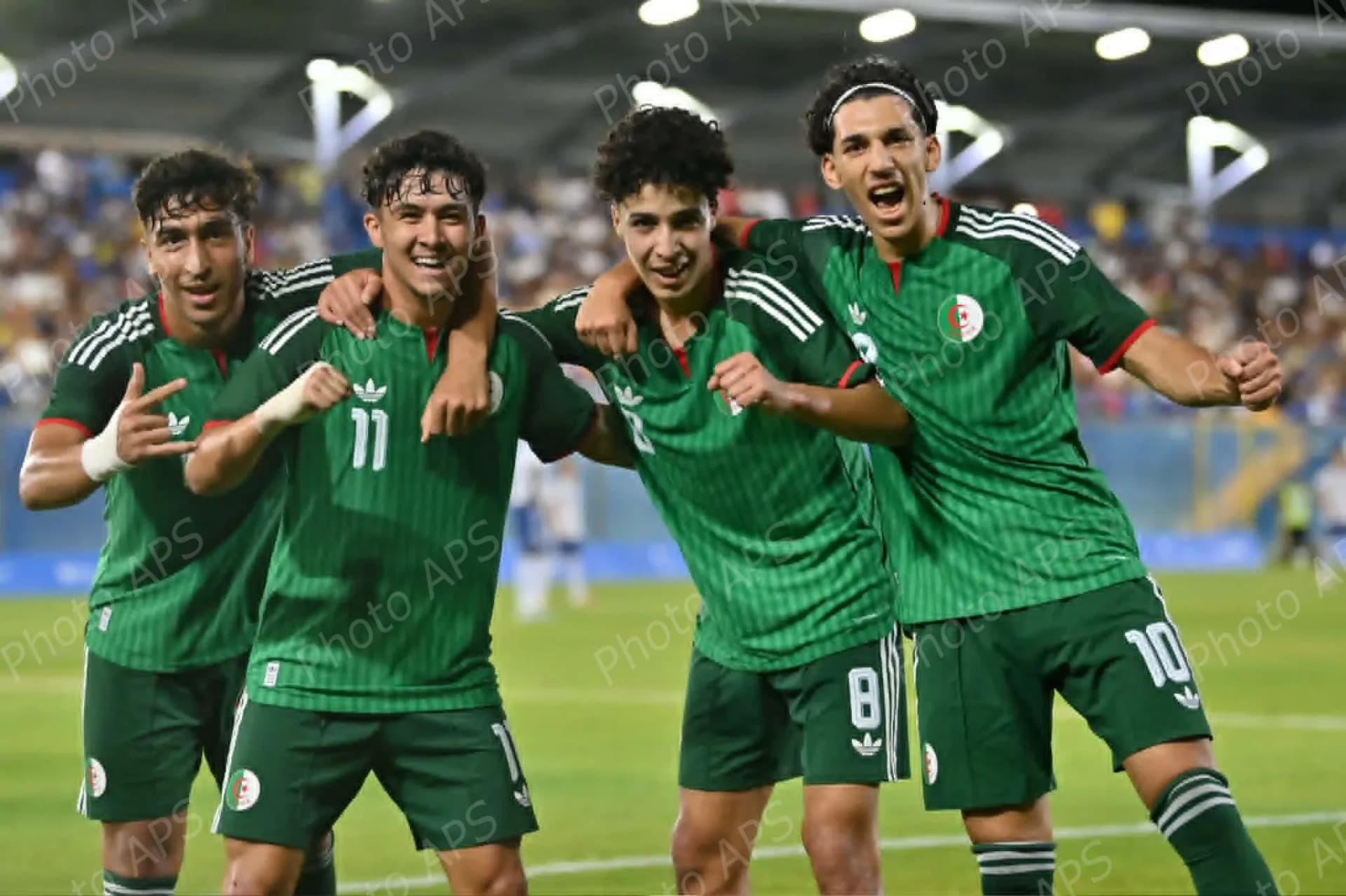 الجزائر تتفوق على إيطاليا (3-1) وتنفرد بصدارة المجموعة الثانية