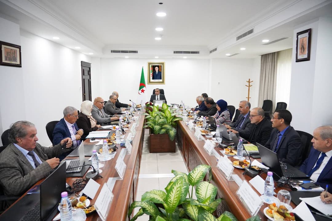 مجمع سونلغاز يعقد اجتماعا لجمعيته العامة برئاسة وزير الطاقة والطاقات