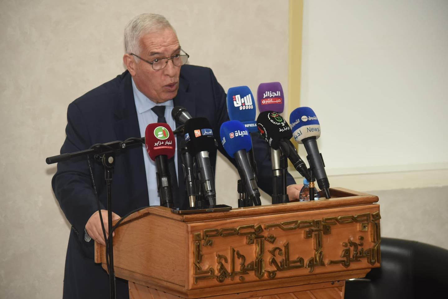 وزير المجاهدين يشرف على ندوة تاريخية بمناسبة إحياء اليوم الوطني للكشافة الإسلامية الجزائرية
