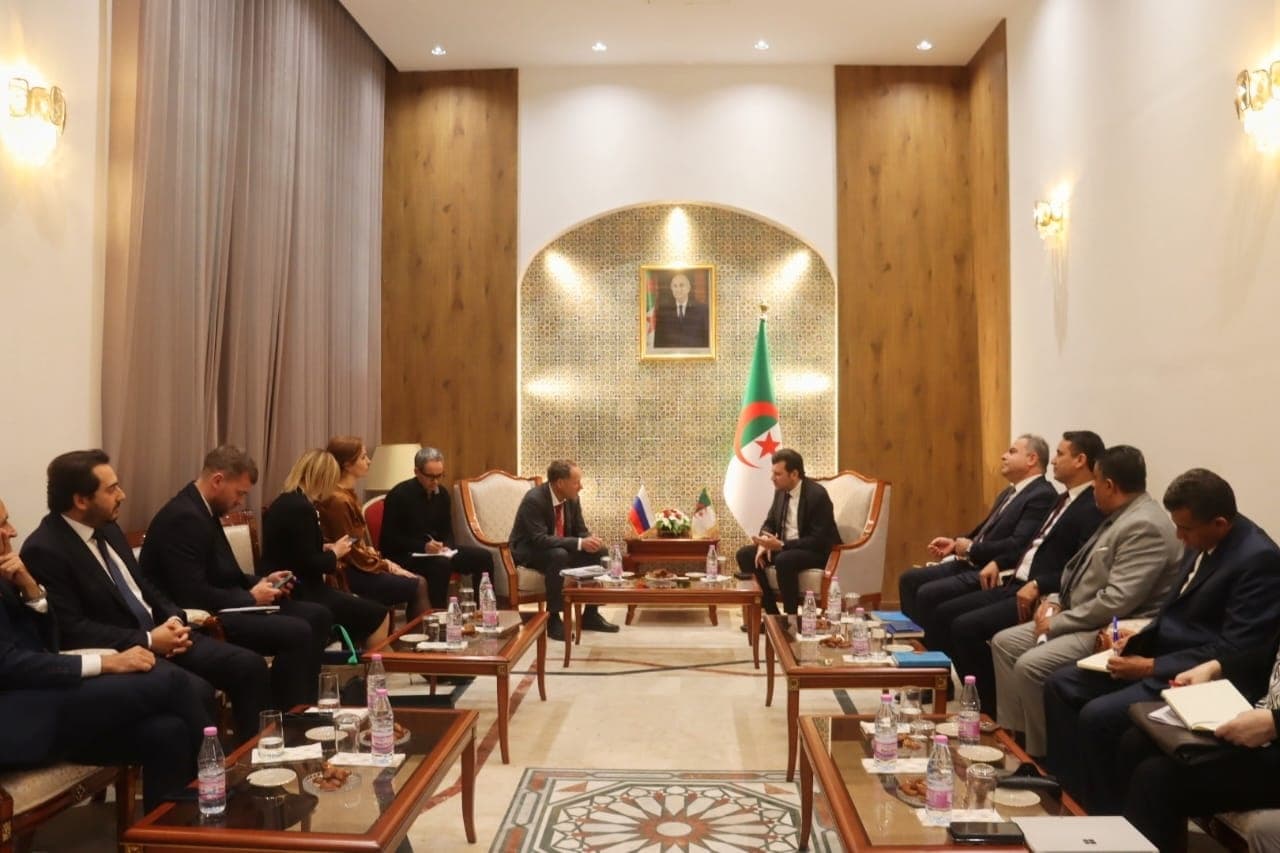 فلاحة: بحث آليات تعزيز الشراكة مع متعاملين اقتصاديين من روسيا والصين