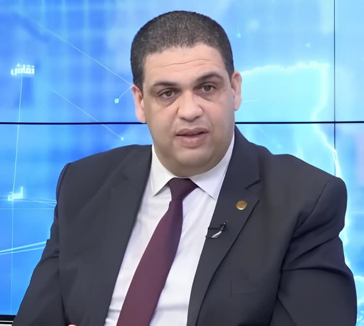 المختص في الشؤون السياسية و الخبير في القضايا الجيوسياسية والأمنية، احمد ميزاب