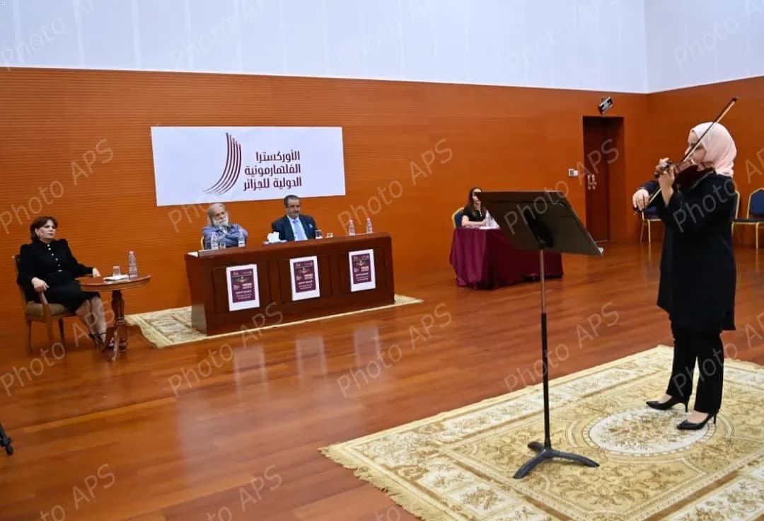 بن دودة تشرف بالعاصمة على انطلاق تجارب الاداء الخاصة بالانضمام الى الاوكسترا الفيلهارمونية الدولية للجزائر