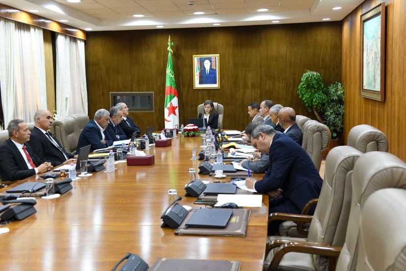 بوفدش تترأس اجتماعا حول تمثيل المجلس الشعبي الوطني في الهيئات البرلمانية الإقليمية والدولية
