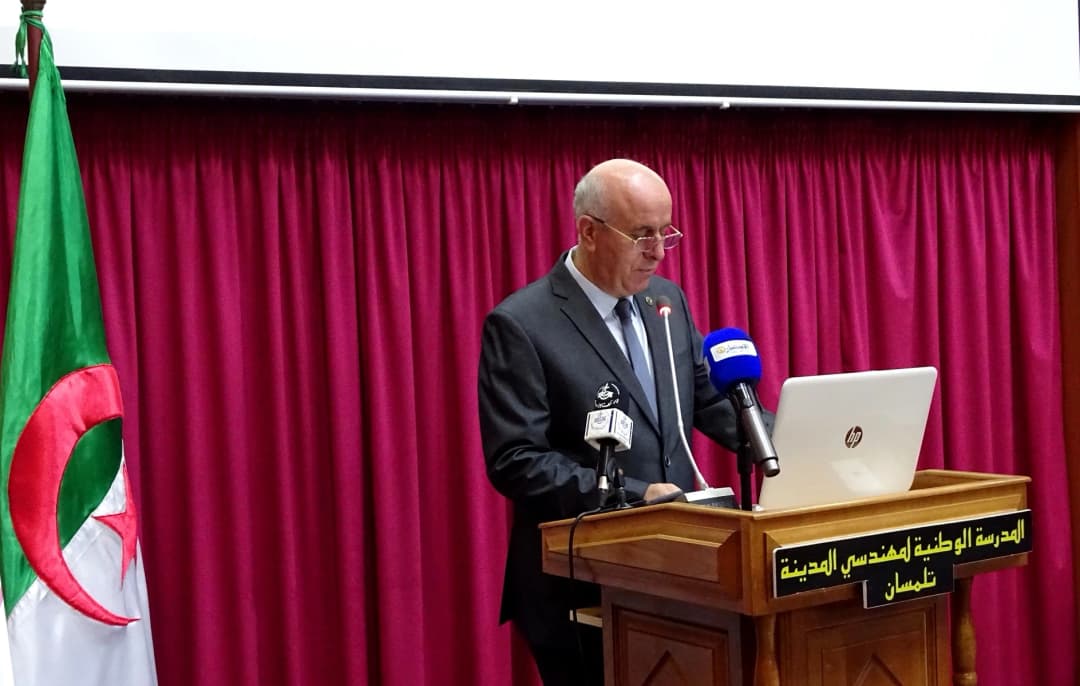 افتتاح الموسم الدراسي للدفعة الخامسة لطلبة المدرسة الوطنية لمهندسي المدينة