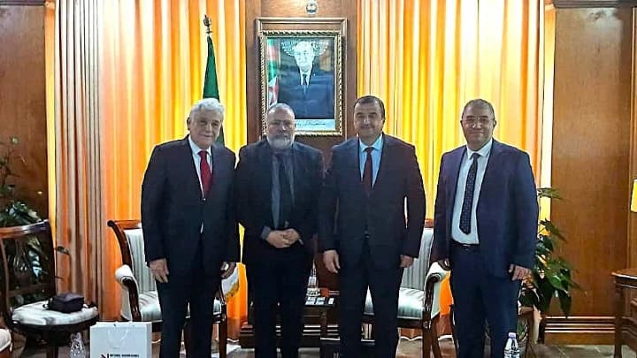 السيد عرقاب يستقبل مدير المدرسة الوطنية العليا في الرياضيات