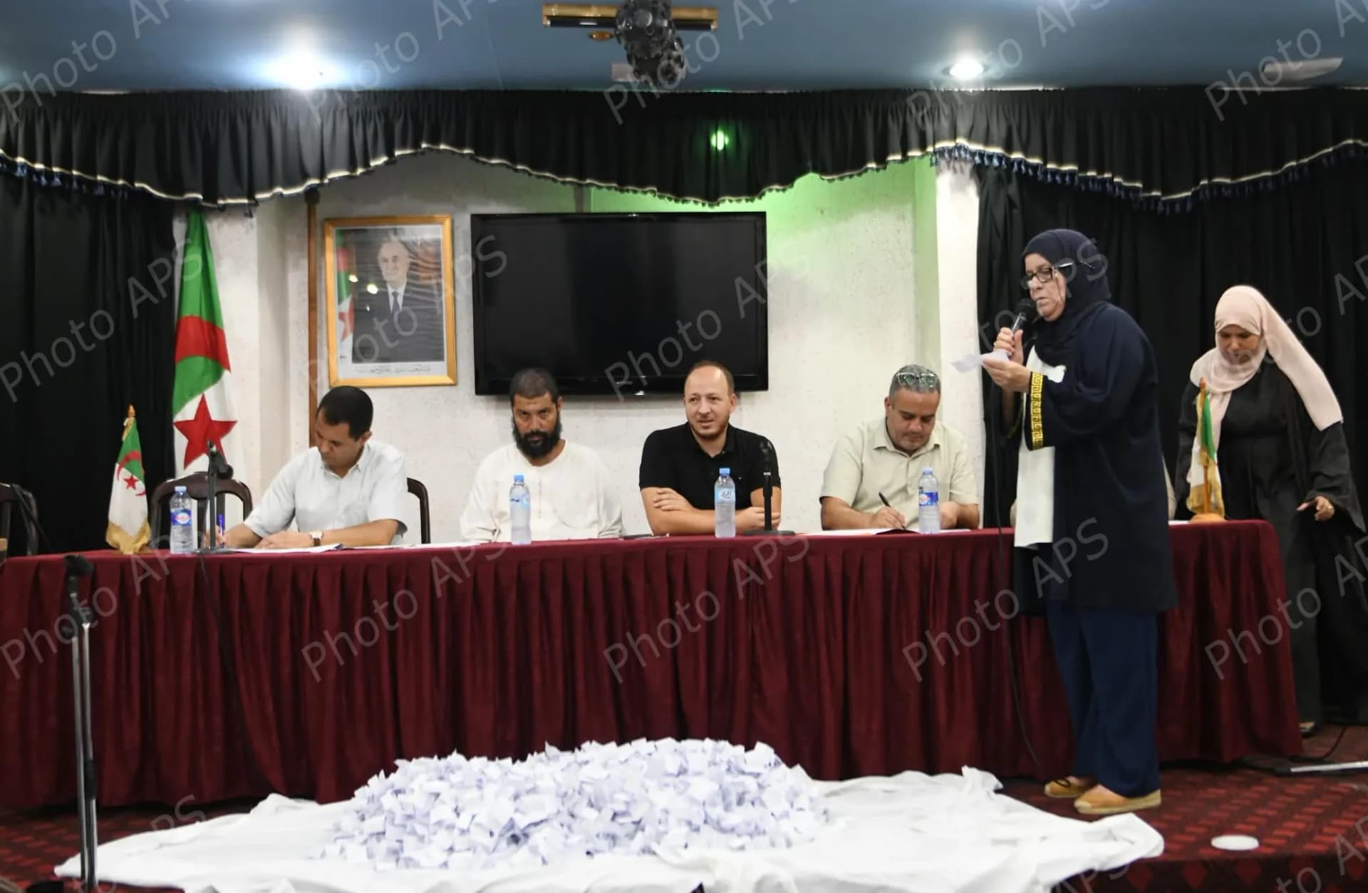 انطلاق عملية القرعة لتحديد القوائم النهائية عبر مختلف بلديات الوطن