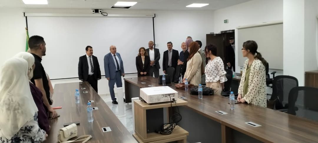 بحث الترتيبات الخاصة بمشروع المعهد الجزائري للتداوي بالخلايا الجذعية