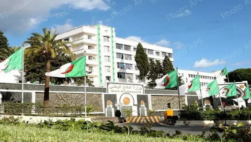 إحباط محاولات إدخال أزيد من 4 قناطير من الكيف المعالج عبر الحدود مع المغرب خلال أسبوع