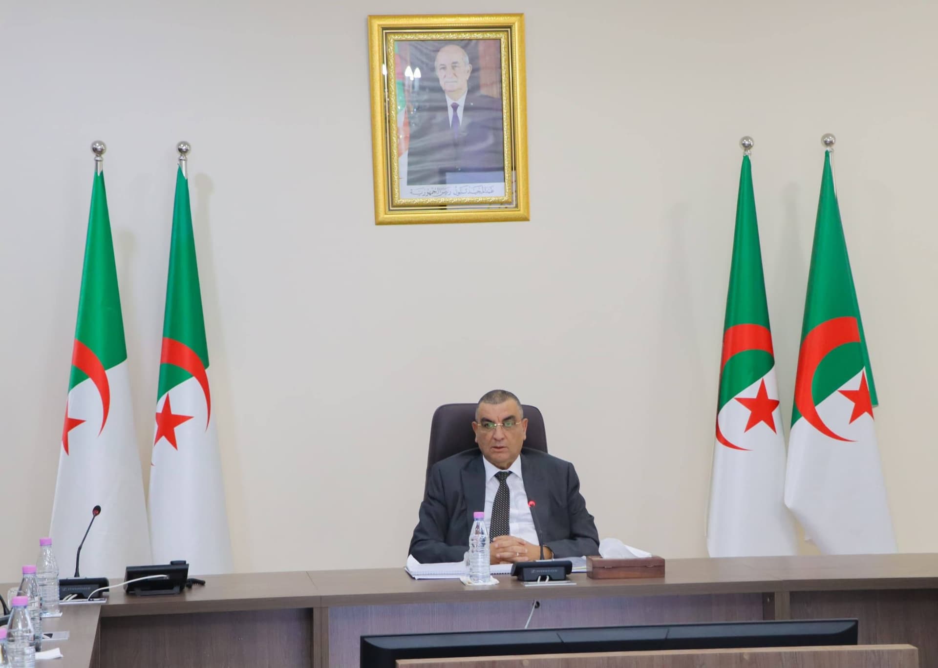 APS