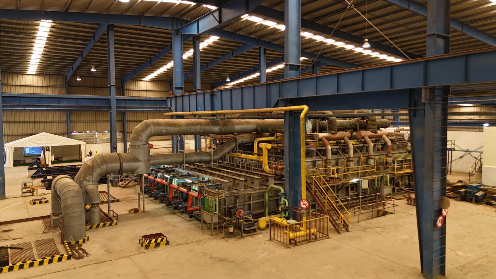 مصنع إنتاج الحديد و الفولاذ بمنطقة ذراع الحاجة بولاية المسيلة