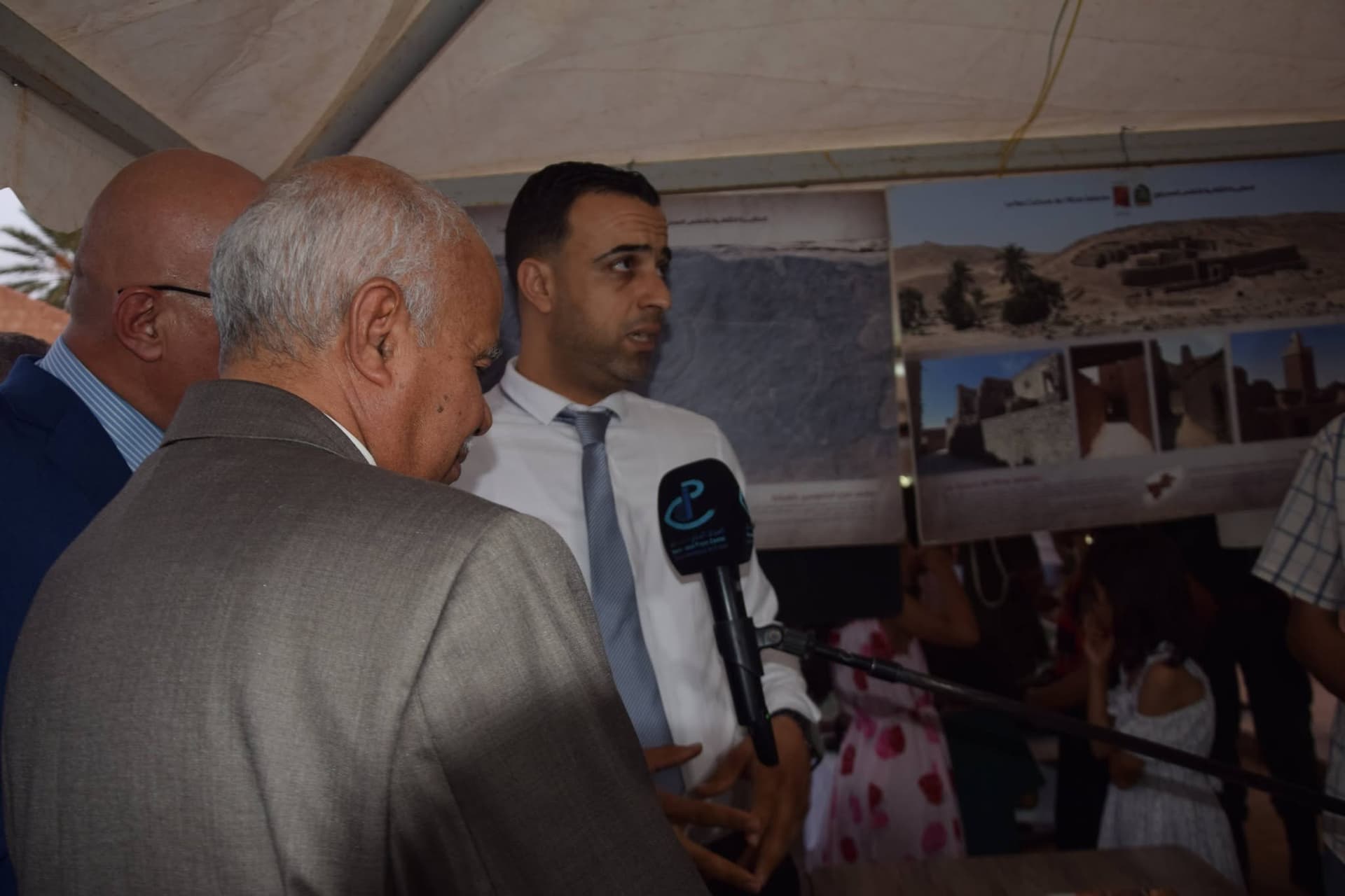 المخطوط الجزائري مرجع أساسي للذاكرة الوطنية والتاريخ