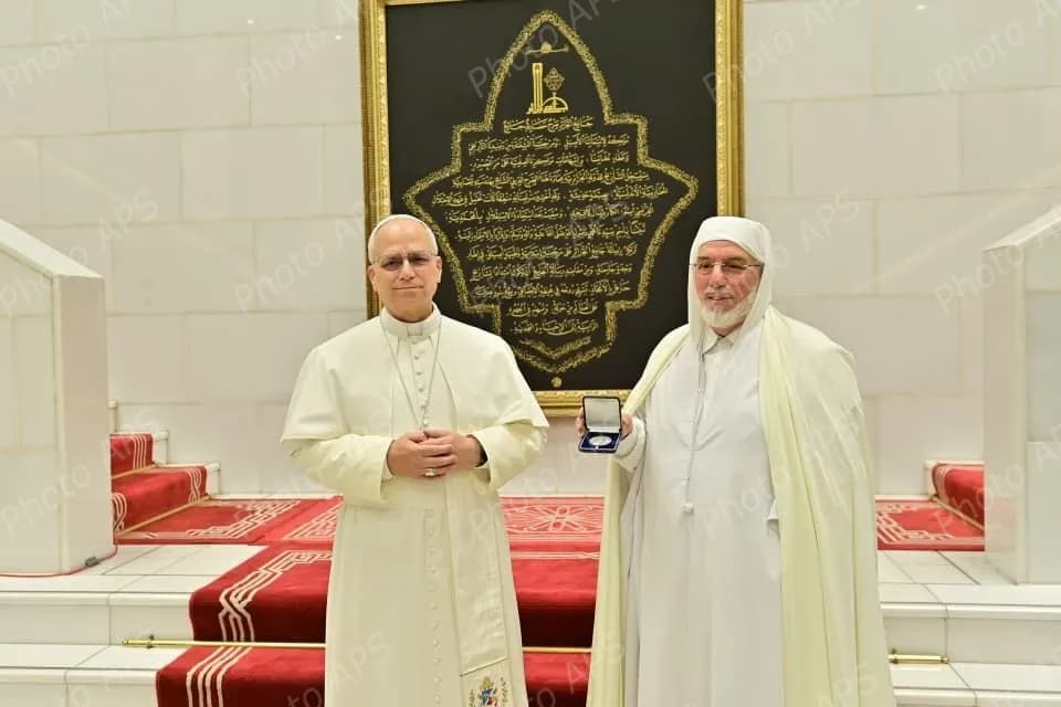 البابا ليون الرابع عشر يقوم بزيارة عدد من مرافق جامع الجزائر