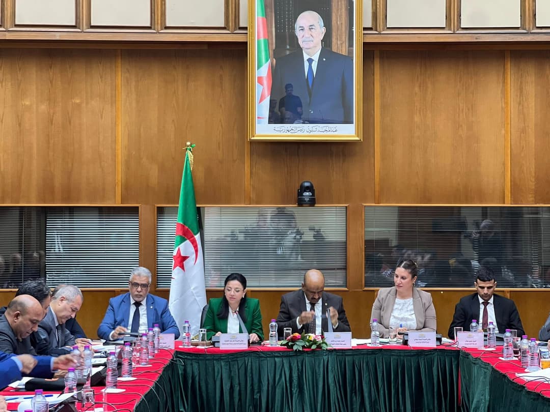 قانون المالية ل2026: عبد اللطيف تعرض ميزانية التجارة الداخلية أمام اللجنة المختصة بالمجلس الشعبي الوطني