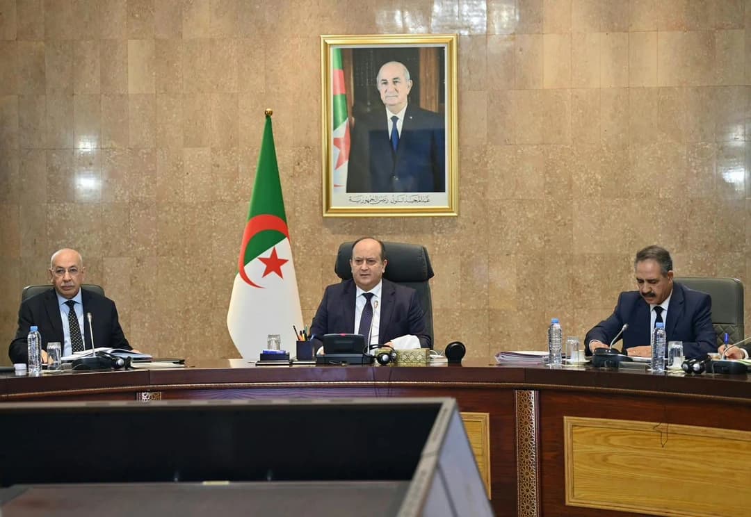 الحكومة تستعرض مختلف الجوانب المرتبطة بتنظيم الانتخابات المحلية المقبلة وسيرها