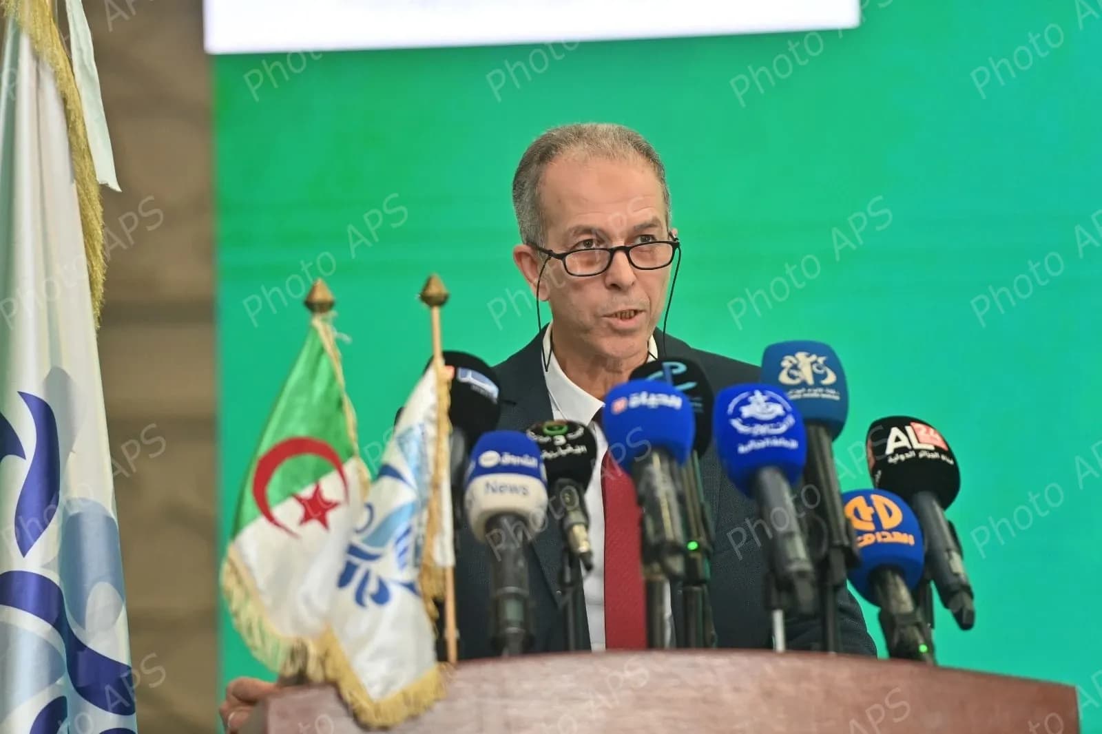 حفل تسليم جوائز افضل الرياضيين الجزائريين لسنة 2025 المنظم في اطار سبر الآراء التقليدي السنوي "براهيم دحماني"