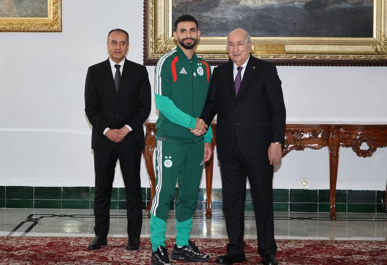 رئيس الجمهورية يستقبل بعثة المنتخب الوطني