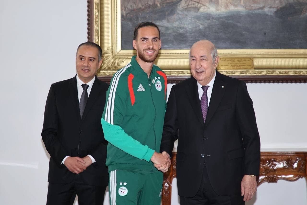 رئيس الجمهورية يستقبل بعثة المنتخب الوطني