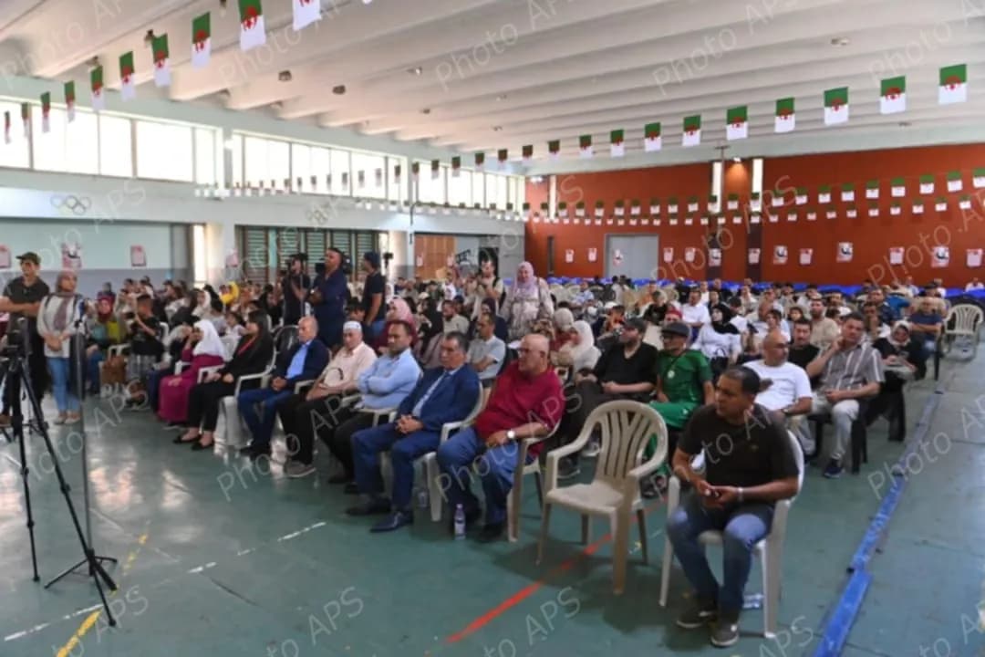 أبرز مسؤولو الأحزاب السياسية اليوم السبت, لدى تنشيطهم فعاليات اليوم الخامس من الحملة الانتخابية لتشريعيات 2 يوليو المقبل, أهمية اختيار كفاءات وطنية مؤهلة في تشكيلة المجلس الشعبي الوطني المقبل, من أجل مواصلة مسيرة التنمية الوطنية.