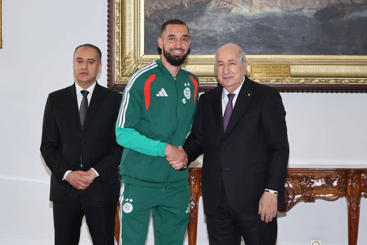 رئيس الجمهورية يستقبل بعثة المنتخب الوطني
