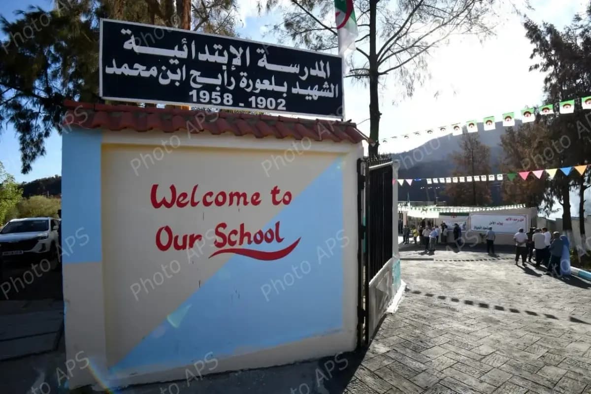 إلتحاق التلاميذ بمقاعد الدراسة عبر مختلف ولايات الوطن