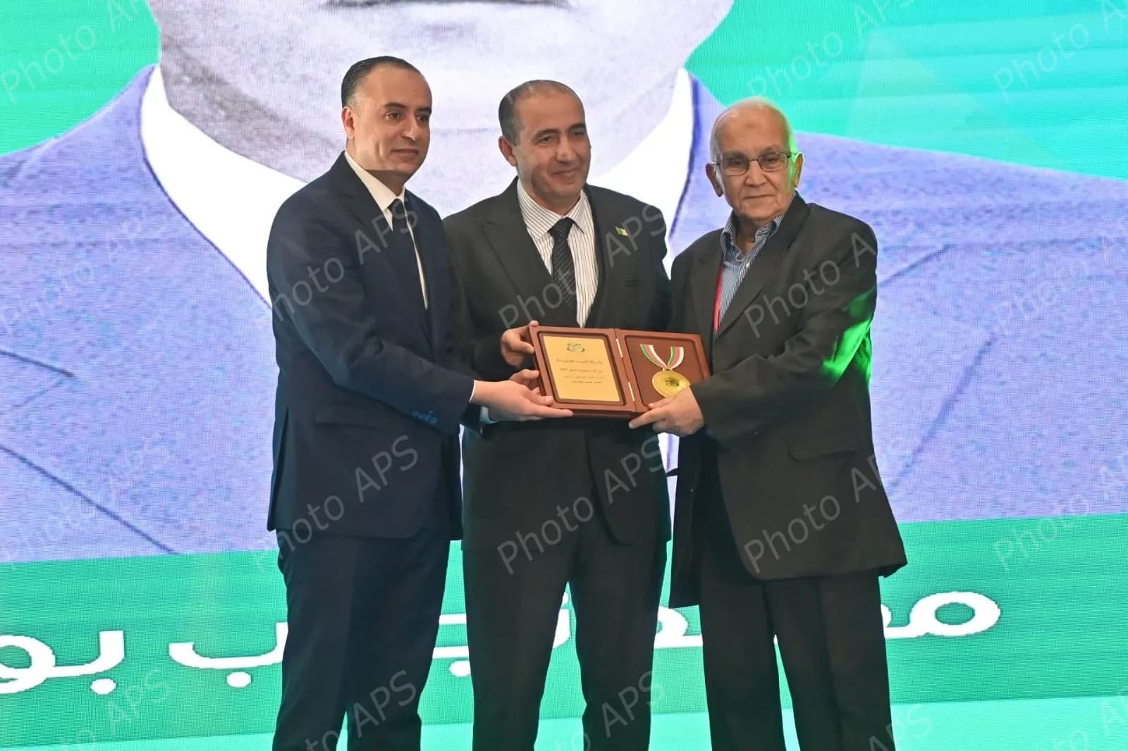 حفل تسليم جوائز افضل الرياضيين الجزائريين لسنة 2025 المنظم في اطار سبر الآراء التقليدي السنوي "براهيم دحماني"