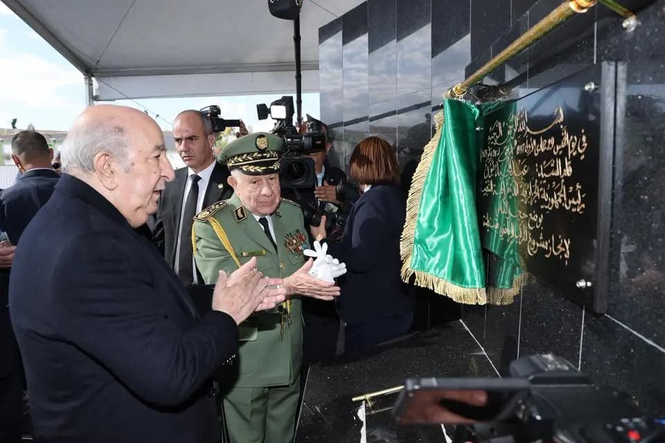 共和国总统在康斯坦丁为体育综合体建设项目奠基