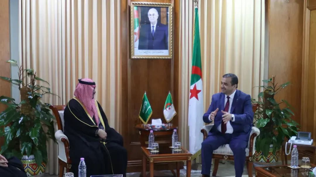 阿尔卡布 会见沙特阿布纳扬控股公司总经理