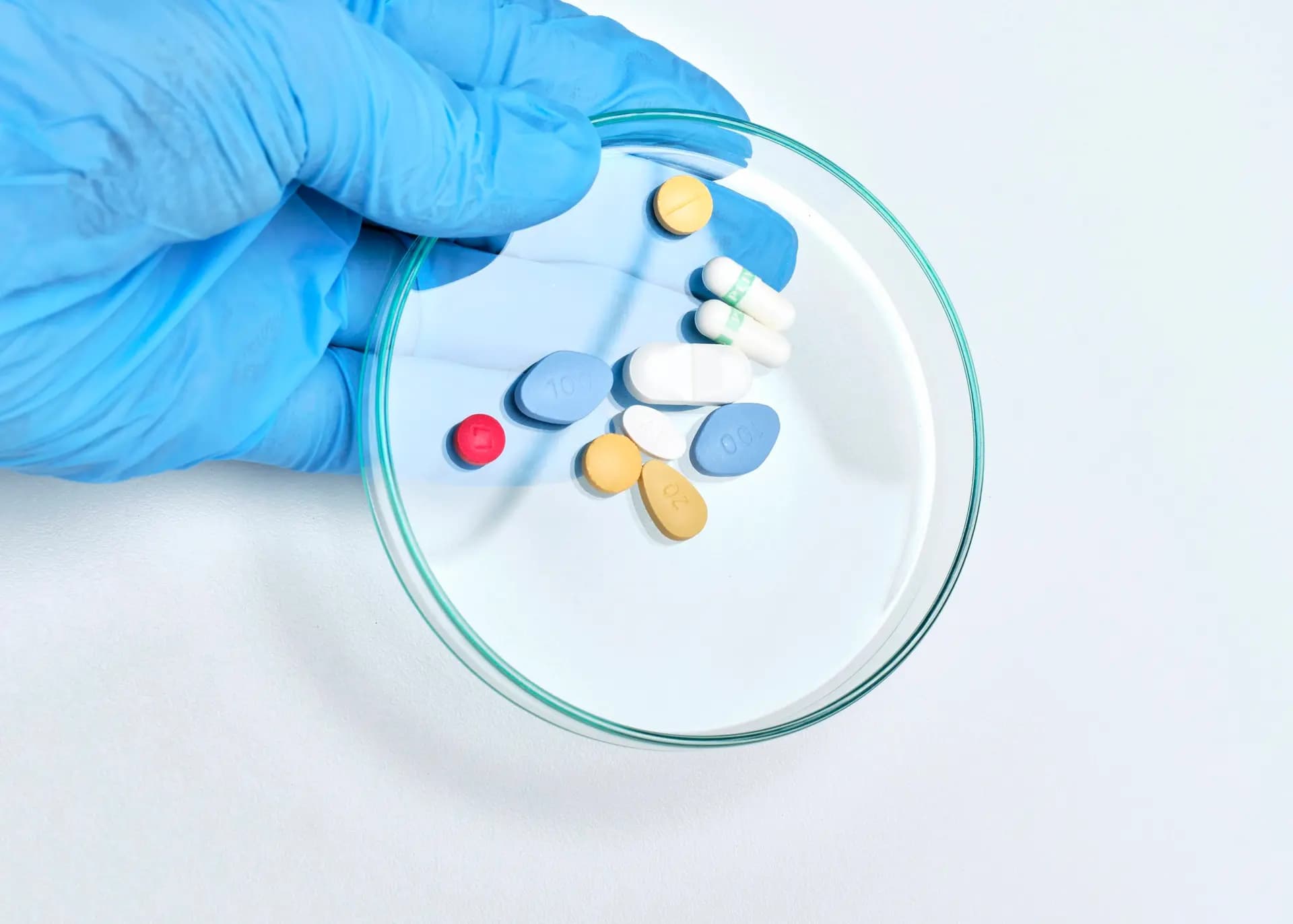 在公共卫生安全框架下，合理使用抗生素是阿尔及利亚的国家优先事项。