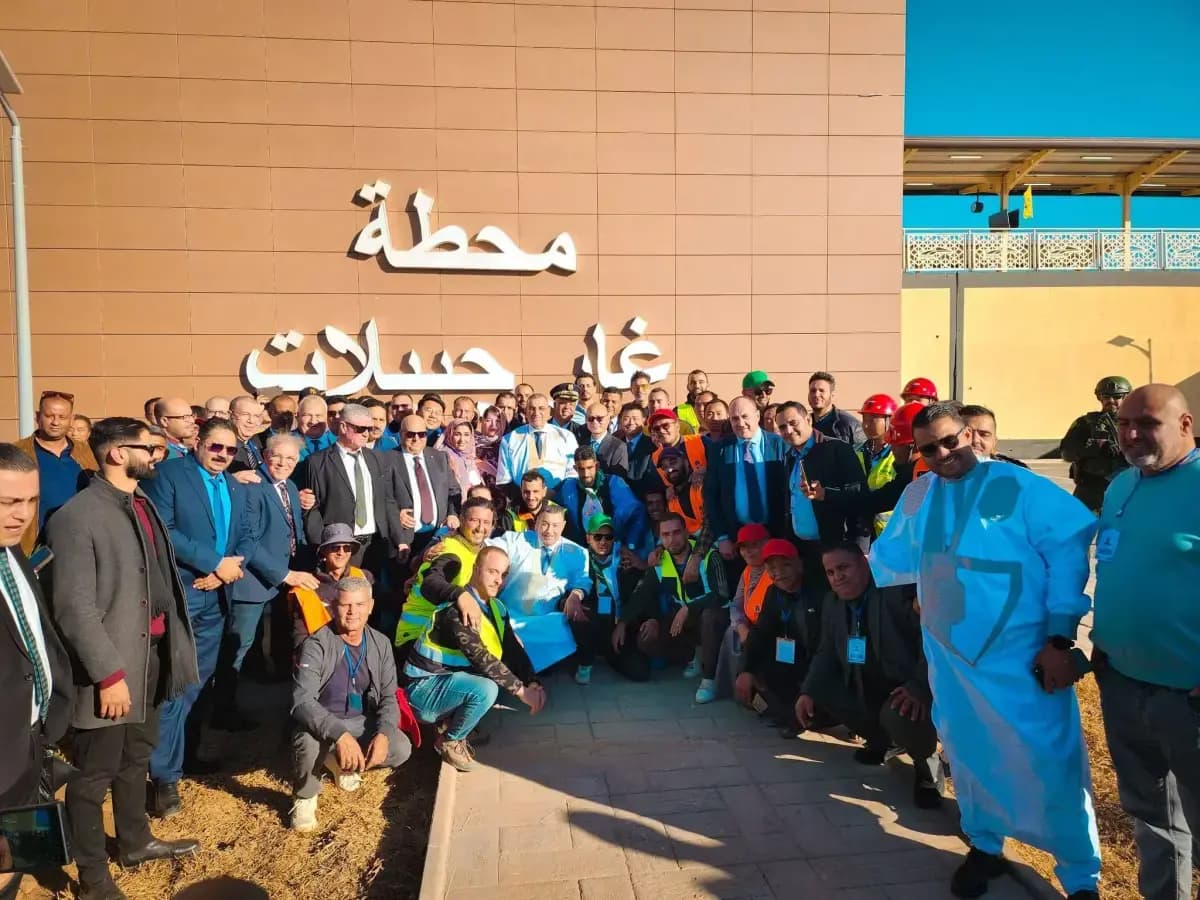 加拉·吉比拉特矿首批铁矿石将于周四抵达奥兰，标志着矿山开采正式启动