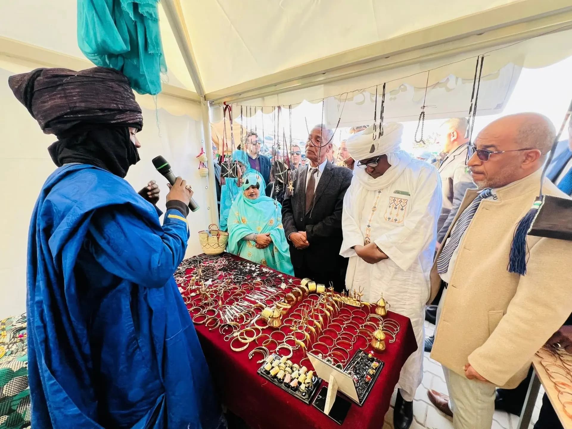 35名手工艺人参加全国传统手工艺展览会