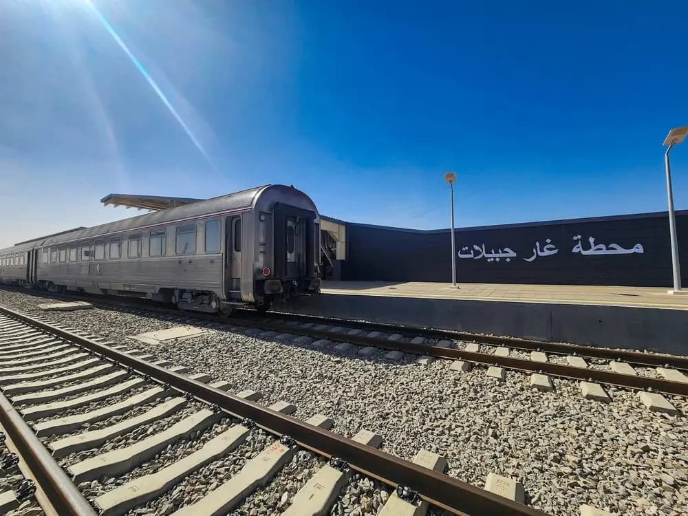 部长级代表团开始对廷杜夫省进行工作访问