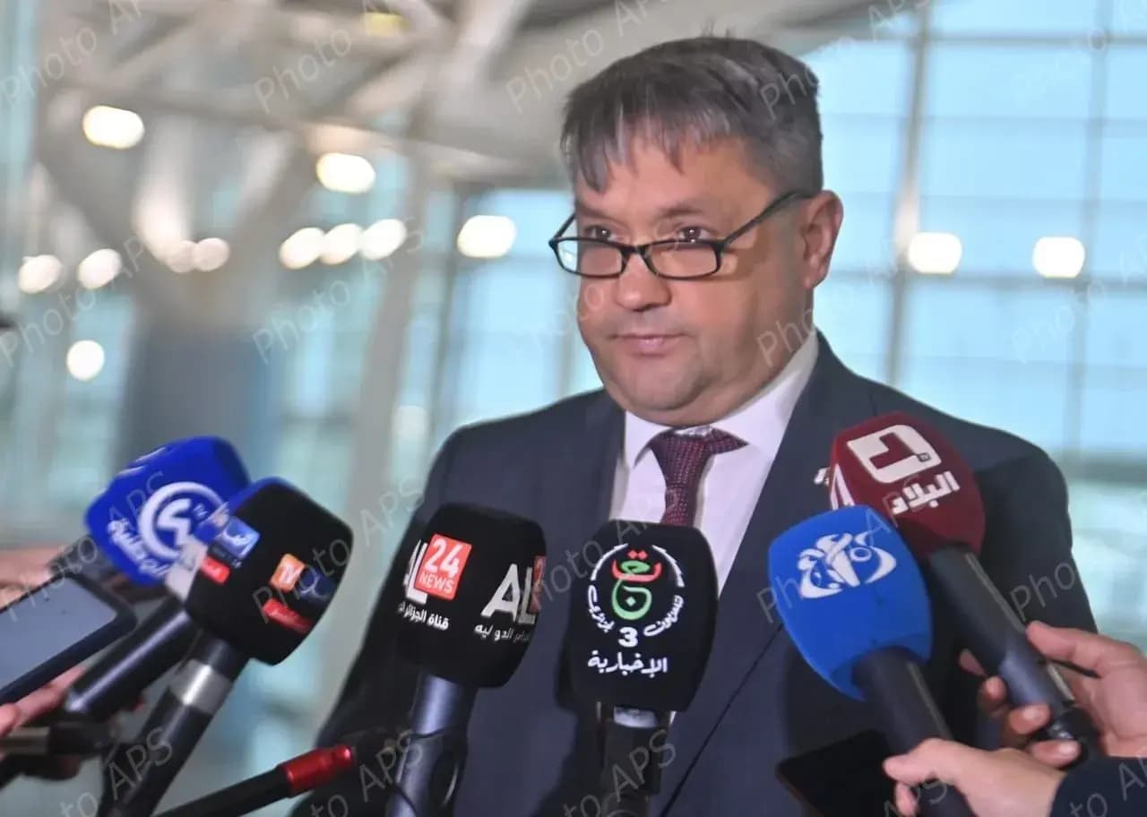 通过维也纳恢复阿尔及尔—布达佩斯航线