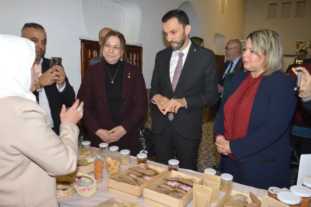 努尔丁·瓦迪赫主持启动“昂加姆挑战：1000名女性—1000个项目”