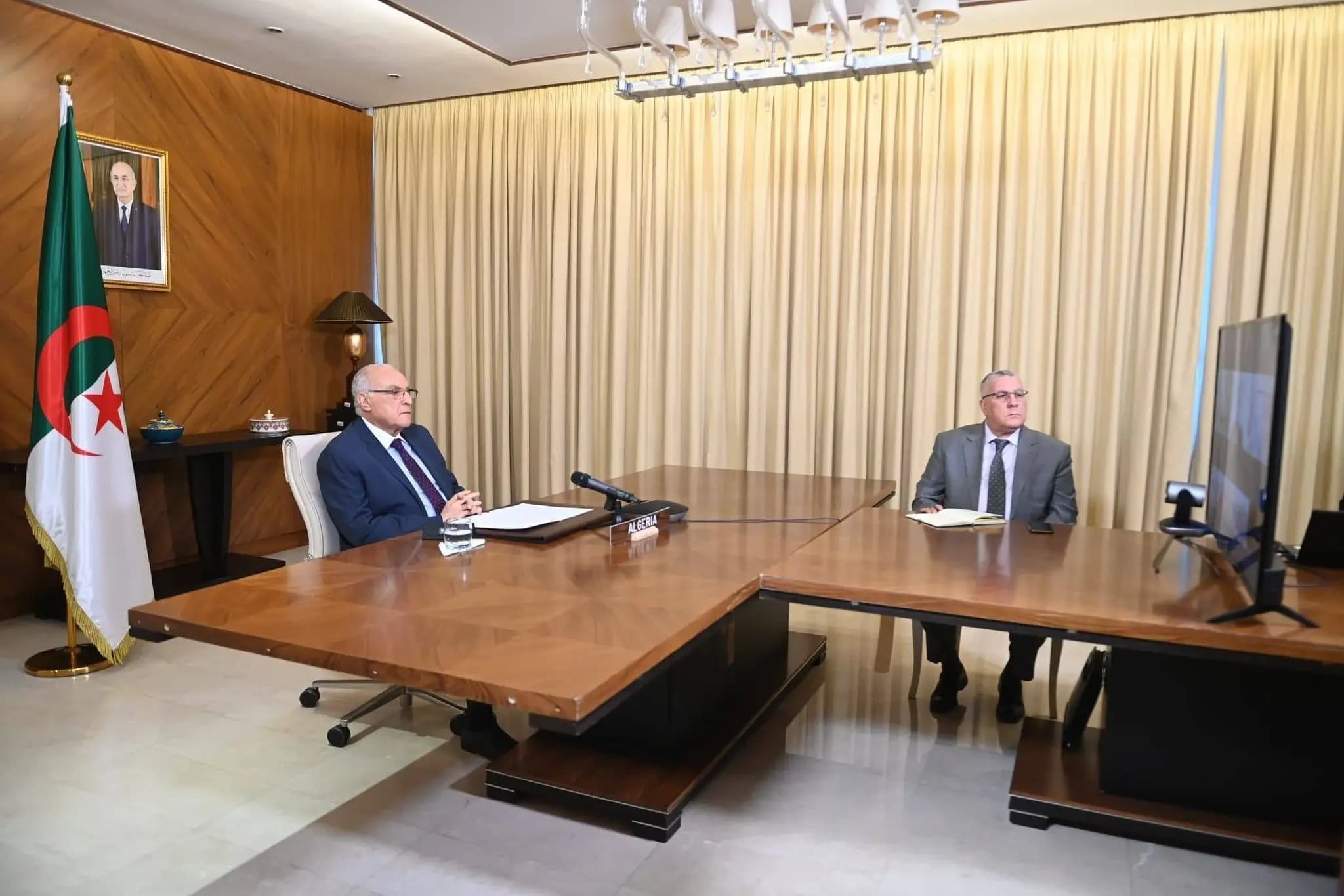 阿特夫先生参加非洲联盟和平与安全理事会部长级会议