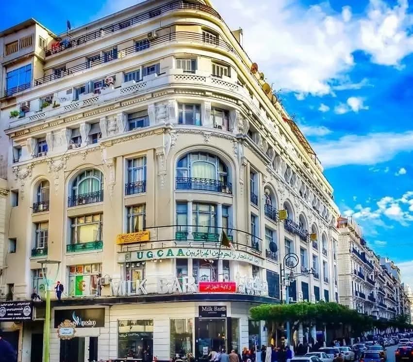 开斋节
阿尔及利亚商人和手工业者总联盟