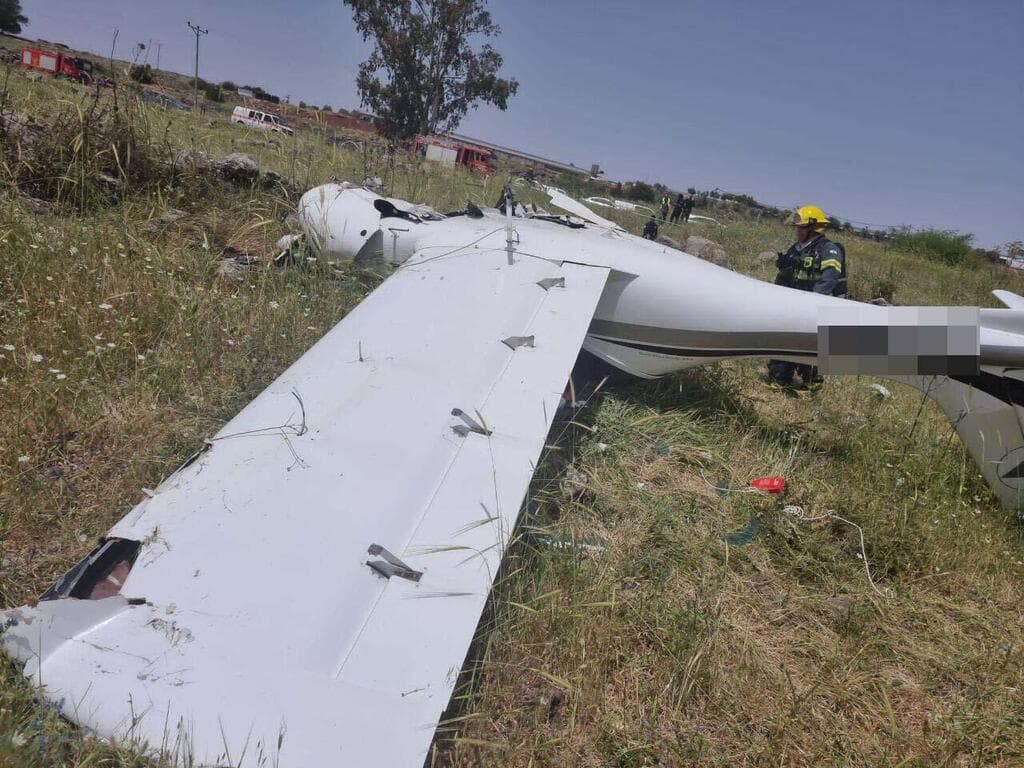 墨西哥：墨西哥海军医疗运输飞机在美国得克萨斯州外海坠毁，造成5人死亡