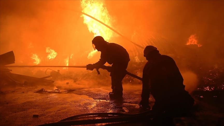 中国：中部一烟花店爆炸造成12人死亡