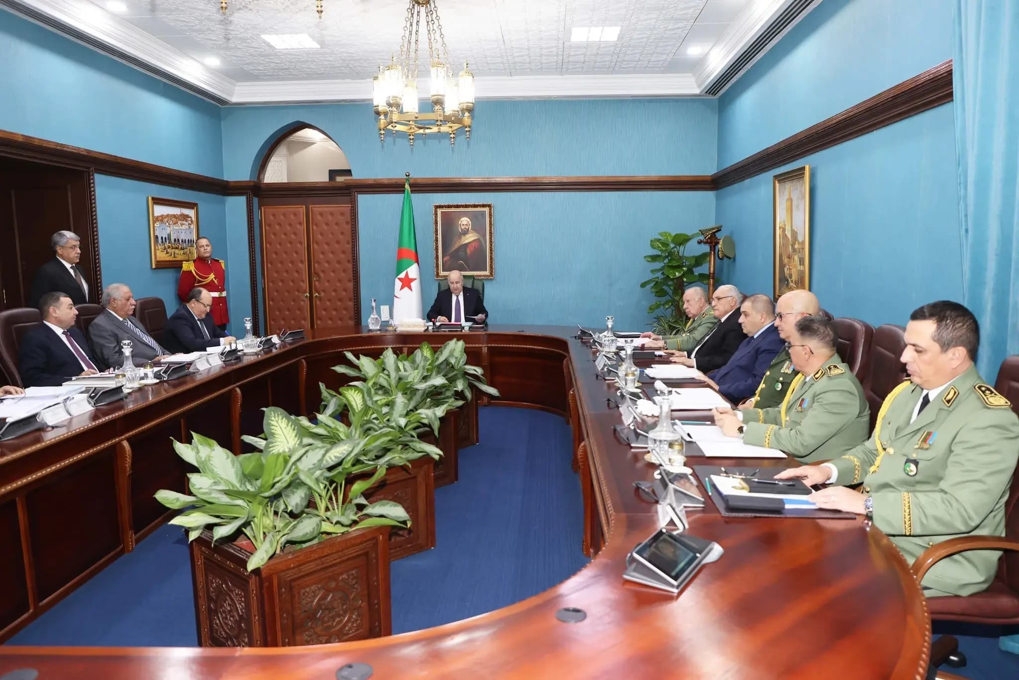 总统主持最高安全委员会会议