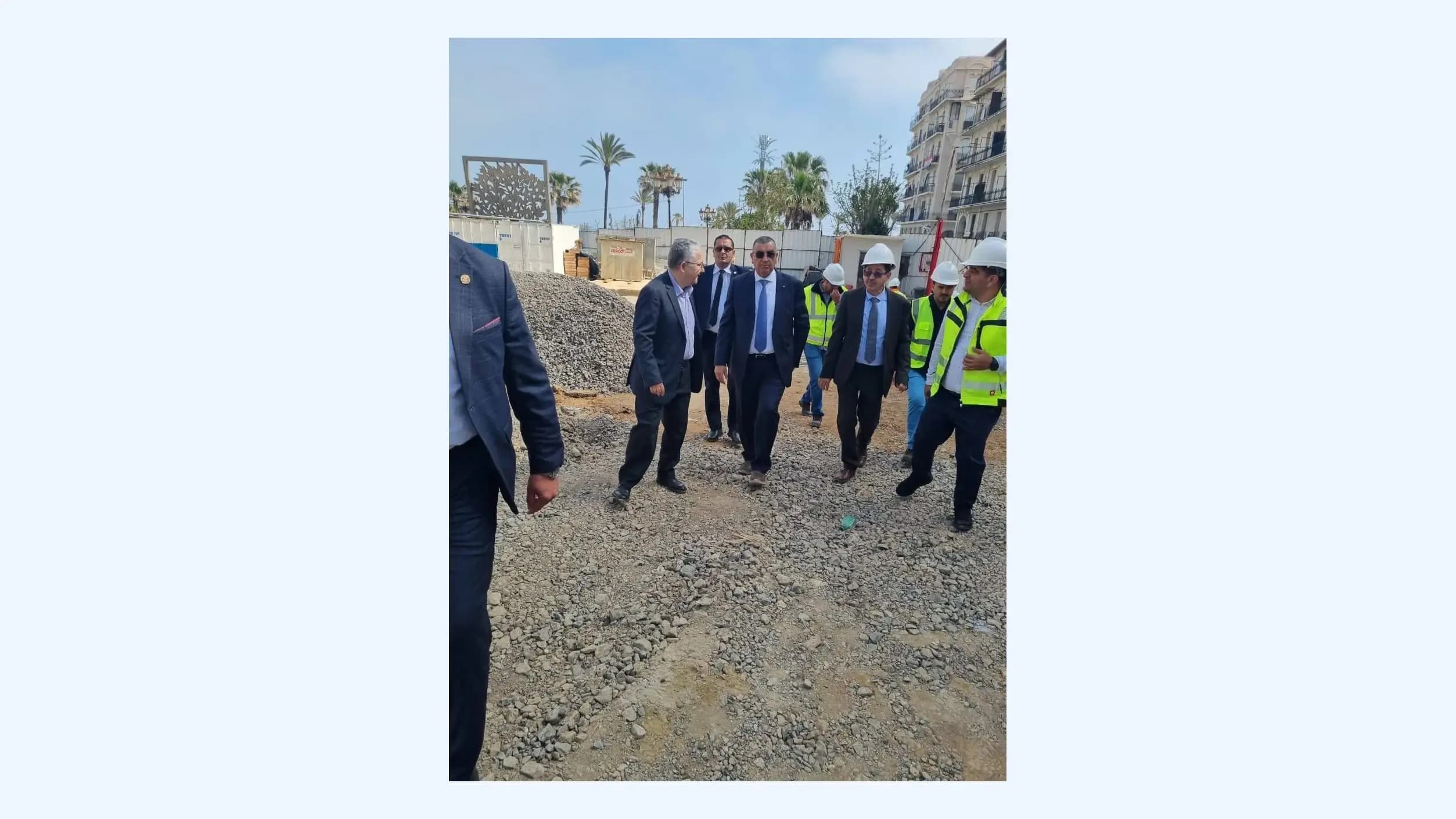 贾拉维视察阿尔及尔地铁延伸至巴布·埃尔乌德项目进展情况