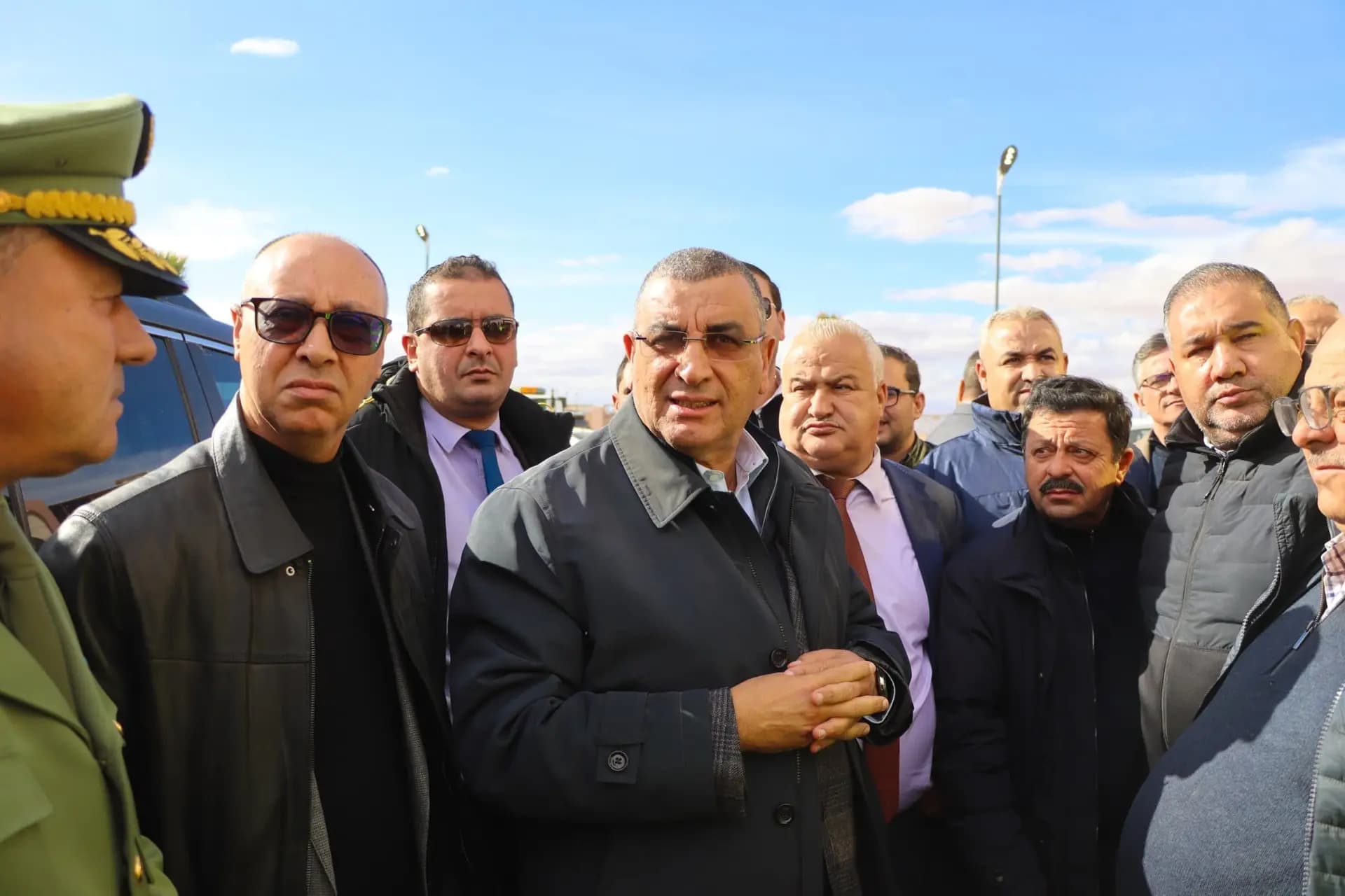 所有工程预计在约十天内完成