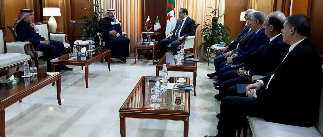 
阿尔卡布与卡塔尔集团探讨合作与投资机会